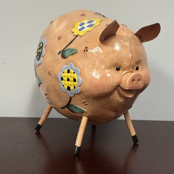 Colourful Painted Whimsical Piggy Daisies & Sunflowers Metal Figure 6.5" x 6.5" - Picture 11 of 15